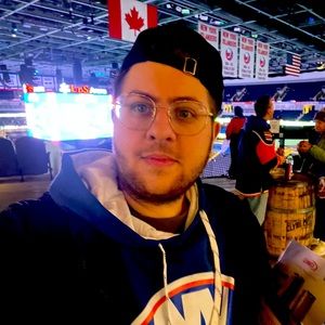 Meet your Posher, Alex